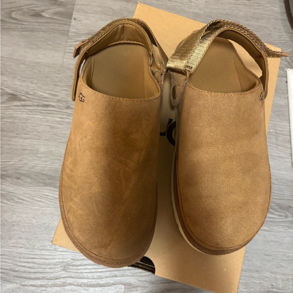 UGG Golden star clogs - Picture 3 of 11